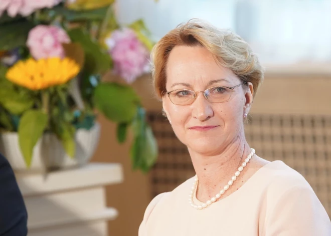 Izglītības ministre jaunajā mācību gadā aicina uzticēties skolotājiem