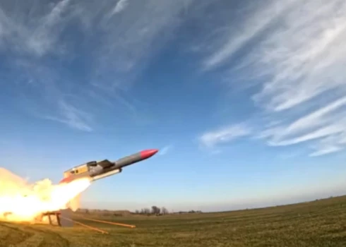 Ukraina sāk ražot tāla darbības rādiusa raķetes "Flamingo". 