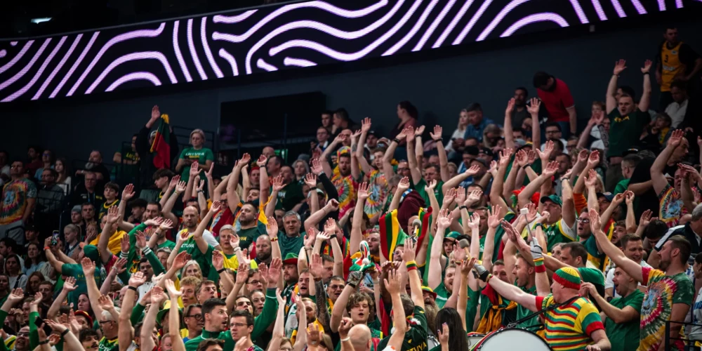 Lietuvas basketbola fani "EuroBasket 2025" grupā Tamperē.