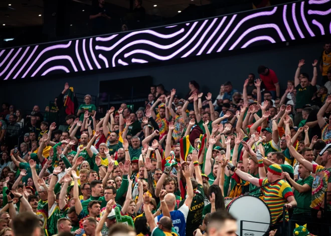 Rasisma skandāli "EuroBasket": lietuvieši spiesti taisnoties, Francijas aizsargs neklusē pēc neētiska paša gājiena