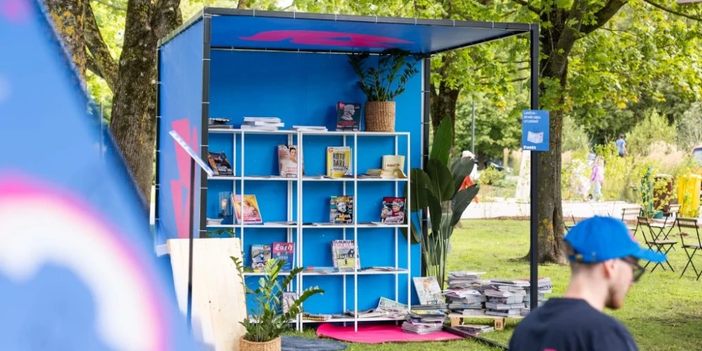 Lasīšanas stūrītis Rīgas pilsētas svētkos.