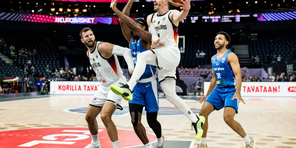 Vācijas basketbolisti Eiropas čempionāta mačā pārspēja Lielbritāniju ar 63 punktu pārsvaru.