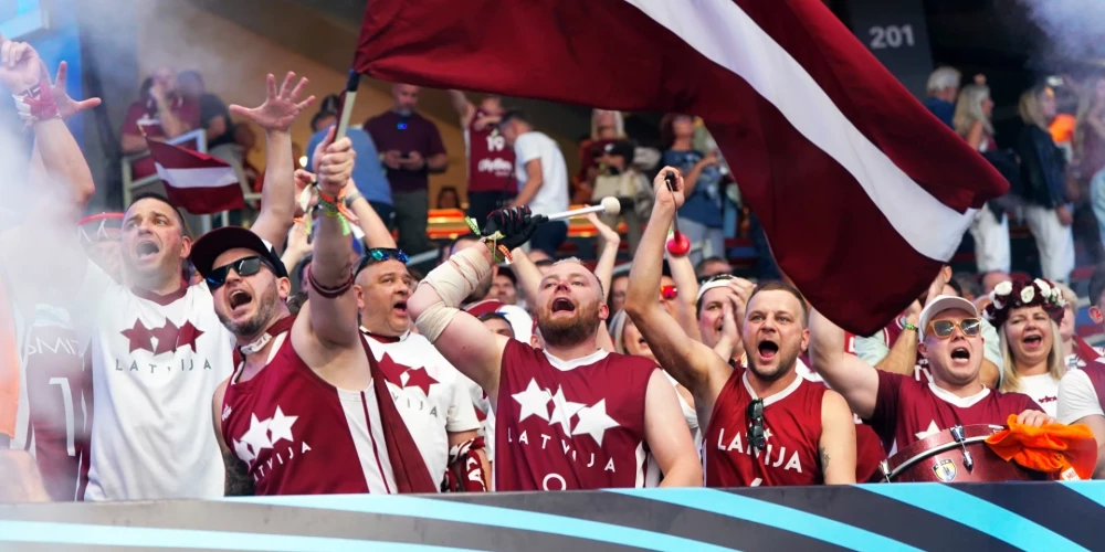 Latvija "EuroBasket" mačā pārspēj Portugāli un kvalificējas izslēgšanas spēļu turnīram.