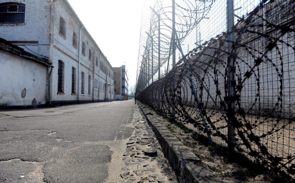 Latgalē brālim par savas nepilngadīgās māsas seksuālu izmantošanu piemēro 14 gadu cietumsodu