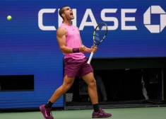 2022.gada "US Open" čempions Karloss Alkarass sasniedz ASV atklātā čempionāta pusfinālu, kur var tikties ar leģendu Novāku Džokoviču
