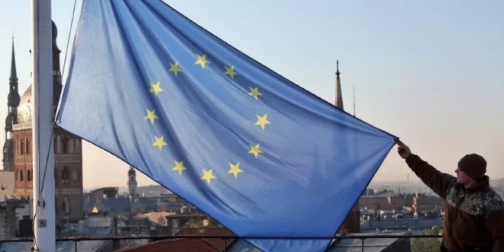 90% aptaujāto latviešu norāda, ka vēlas ciešāku Eiropas Savienības dalībvalstu sadarbību kopīgu problēmu risināšanā.