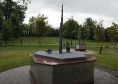 Krievijas parkā "Izglābtā Eiropa" parādījusies Rīgā nojauktā pieminekļa kopija