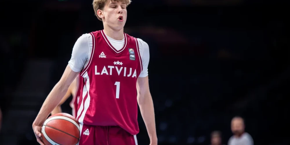 Talantīgais saspēles vadītājs Valdis Valters ir kādreizējā Latvijas izlases basketbolista Kristapa Valtera dēls un basketbola leģendas Valta Valtera mazdēls. 