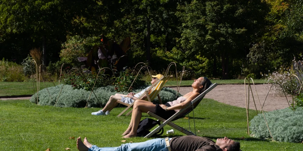 Eiropa gatavojas septembrim, kas, pēc prognozēm, būs siltāks nekā ierasts.