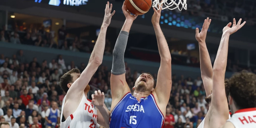 Turcijas basketbolisti uzvar EČ grupas turnīrā Rīgā.
