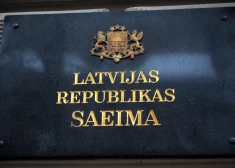 Saeima apstiprina deputātes mandātu Jeļenai Kļaviņai