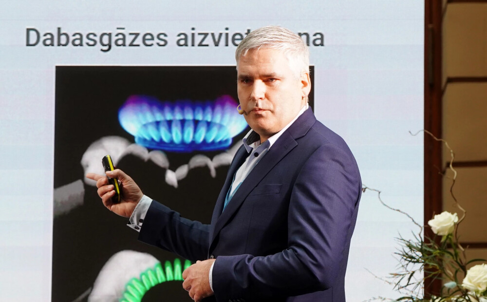 No amata atbrīvots "Rīgas siltuma" valdes priekšsēdētājs Pētersons