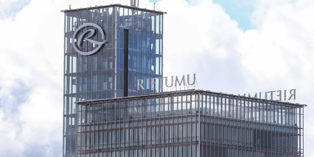 "Rietumu Bankas" centrālā biroja ēka Vesetas ielā.