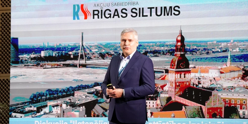 Rīgas siltums выразил недоверие председателю правления Илварсу Петерсонсу.