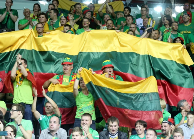 Lietuvas basketbola federācija ziņo, ka no Latvijas saņēmusi 450 biļetes uz astotdaļfināla spēli