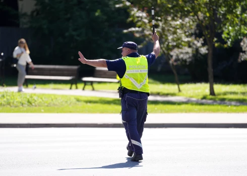 МВД остановит мигрантов, пытающихся незаконно насладиться высоким уровнем жизни в нашей стране.