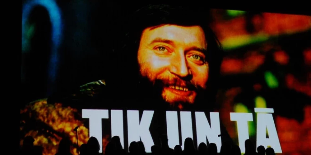 9. oktobrī VEF Kultūras pilī par godu izcilā latviešu komponista un daudzu brīnišķīgu dziesmu autora Ulda Stabulnieka (1945-2012) 80 gadu jubilejai, kura tiktu svinēta 8. oktobrī, izskanēs vērienīgs un krāšņs koncerts"“Uldim Stabulniekam – 80. Tik un tā".