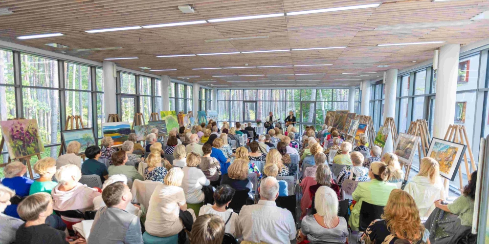 Dzejas dienas Jūrmalas bibliotēkā. 