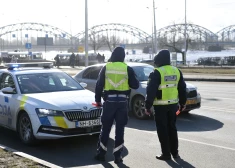Dusmas uz tiem, kas brauc, viņuprāt, pārāk lēni: kas atklājas Braukšanas uzvedības korekcijas nodarbībās