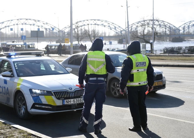 Dusmas uz tiem, kas brauc, viņuprāt, pārāk lēni: kas atklājas Braukšanas uzvedības korekcijas nodarbībās