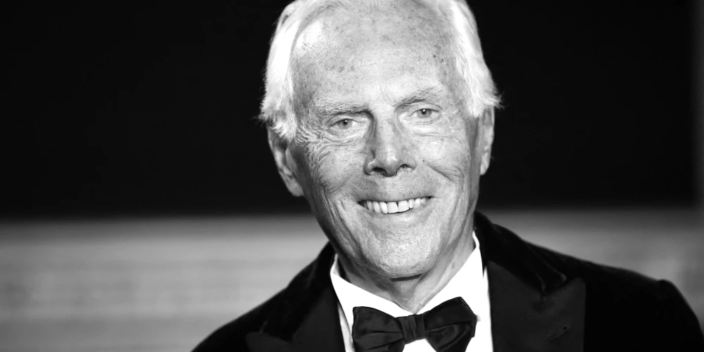 91 gada vecumā mūžībā devies ikoniskais itāļu modes dizainersi Džordžo Armani.