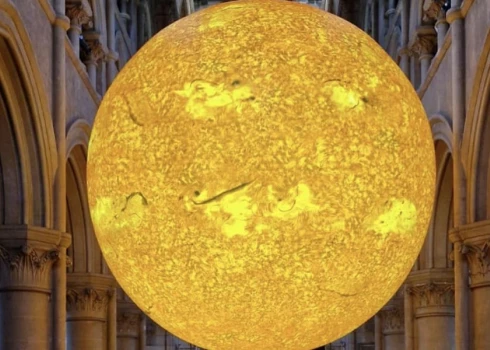 Инсталляция Helios.