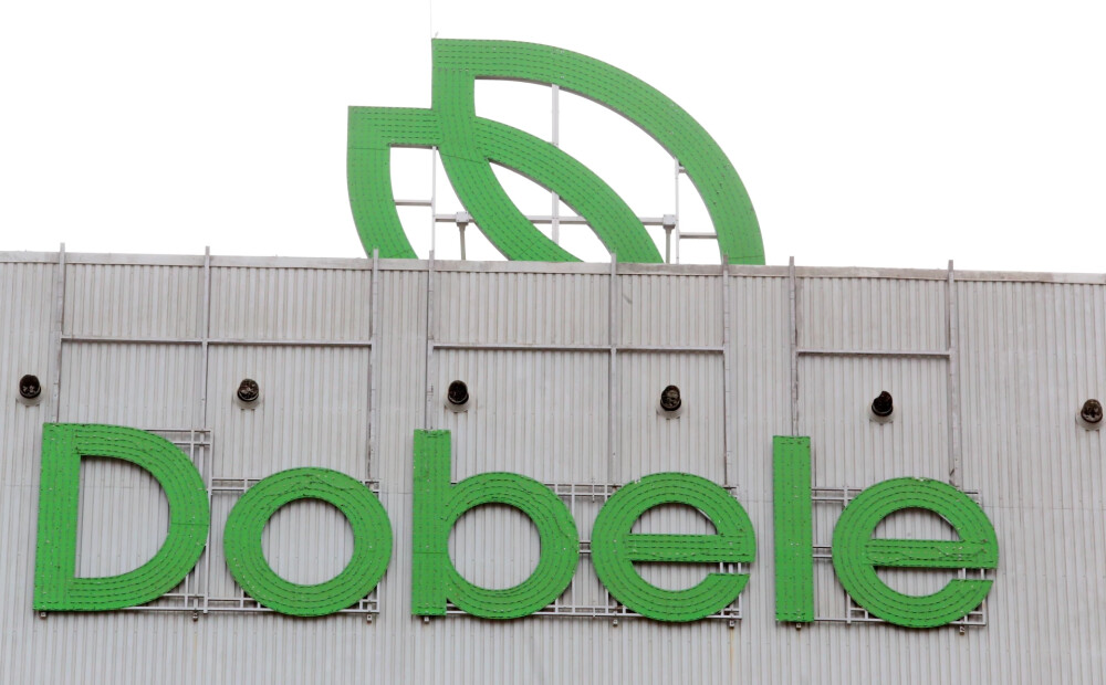 "Dobeles dzirnavniekā" dzēsts paaugstinātas bīstamības ugunsgrēks graudu glabātuvē