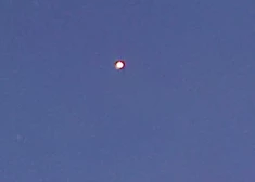Debesīs virs Liepājas novērots "nezināms objekts". Ļaudis neizpratnē - kas tas ir?! Skaidrību vieš astronoms Ilgonis Vilks. VIDEO