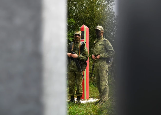 Polijā šovasar pieaudzis nelegālo robežas šķērsošanas mēģinājumu skaits uz robežas ar Baltkrieviju