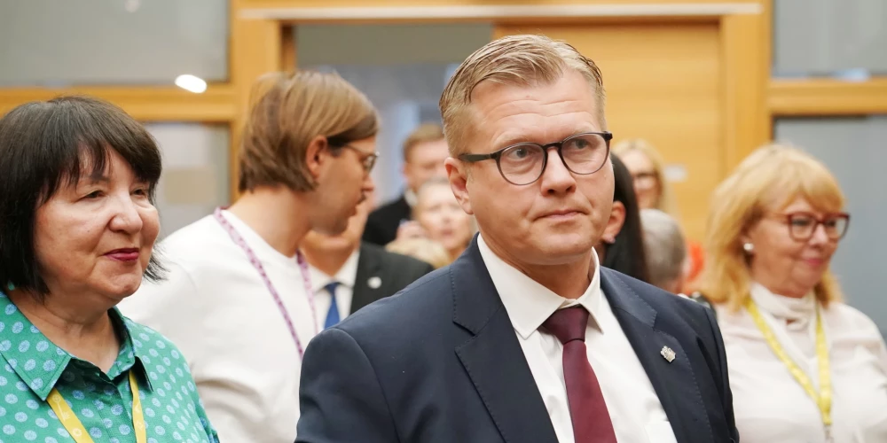 Rīgas domes deputātam Pūpolam vairāk nekā 23 000 eiro lielas parādsaistības.