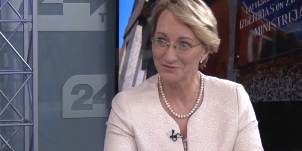 Министр образования и науки Даце Мелбарде довольна - хоть в чем-то мы обогнали Эстонию.