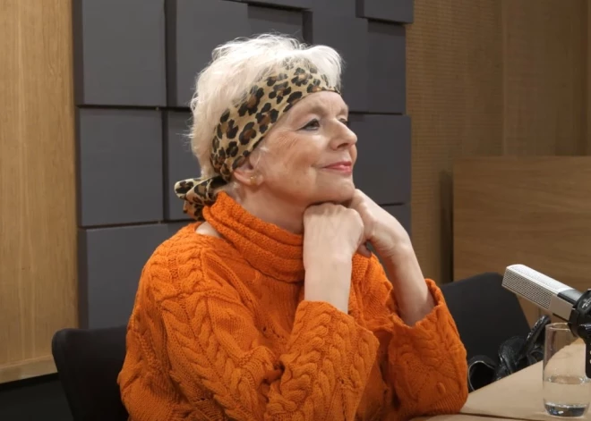 "Ездила по всему миру... с 13 долларами в кармане": Мирдза Мартинсоне посетовала на советское прошлое