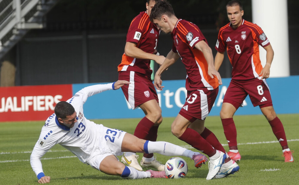 Latvijas futbolisti cieš zaudējumu Pasaules kausa kvalifikācijas spēlē pret Serbiju