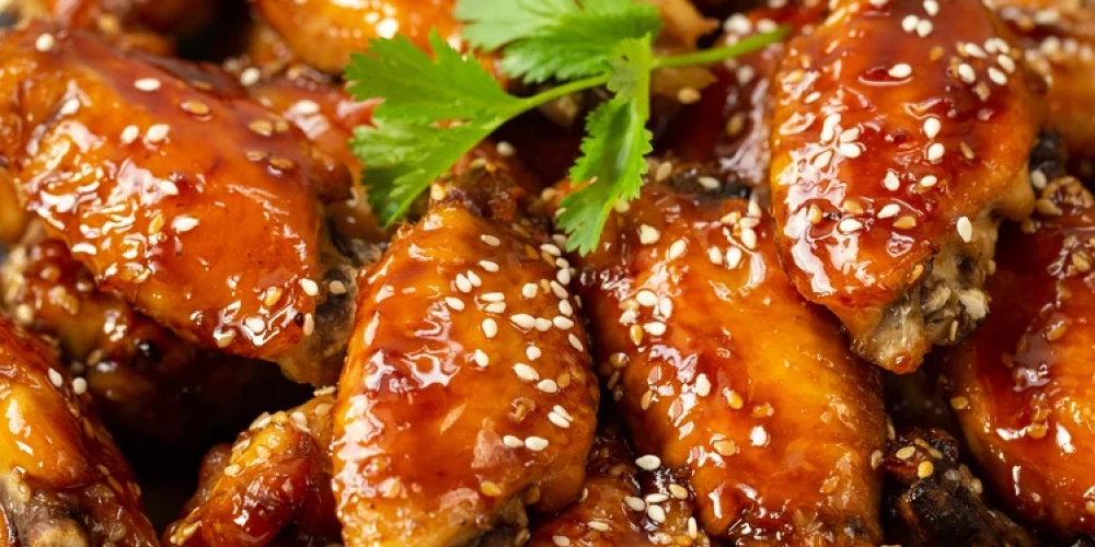 Vistu spārniņi huli-huli marinādē