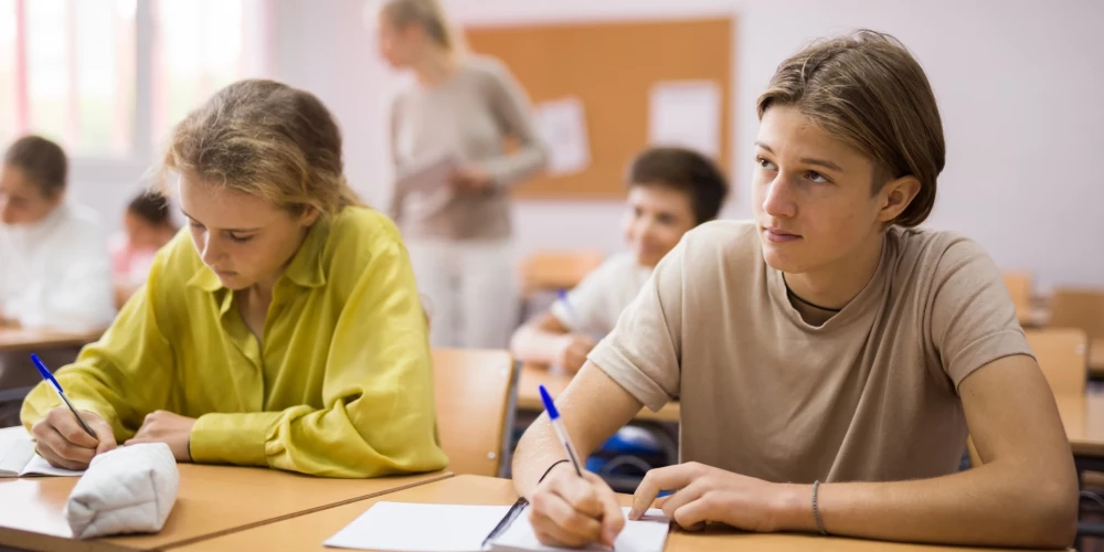 Obligāta vidējā izglītība: vai ir jēga to uzspiest?