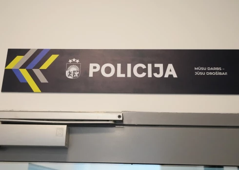 Augusta beigās Valsts policijā saņemta informācija, ka vīrietis uzbrucis kādai sievietei Ventspilī un veicis ar viņa seksuāla rakstura darbības nolūkā apmierināt savu dzimumtieksmi pretdabiskā veidā. 