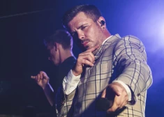 FOTO: fanus Liepājā priecē Intars Busulis ar "Abonementa orķestri" un "Baltic Groove Orchestra"