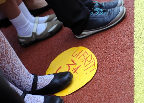 “Ir piepildījies revīzijā norādītais risks – pāris gadus atpakaļ valsts veica investīcijas ar cēlu mērķi – iegādājoties mērītājus, uzlabot gaisa kvalitāti, bet neizdomāja, kā iegādātās mērierīces praksē izmantos ilgtermiņā. "