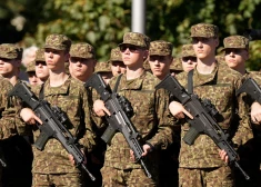 Латвийское Минобороны обратилось к гражданам страны в возрасте от 18 до 27 лет