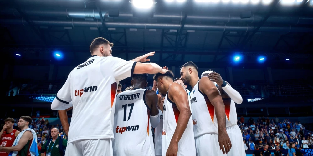 Vācijas basketbola izlase pēc uzvaras Eiropas čempionāta astotdaļfinālā.