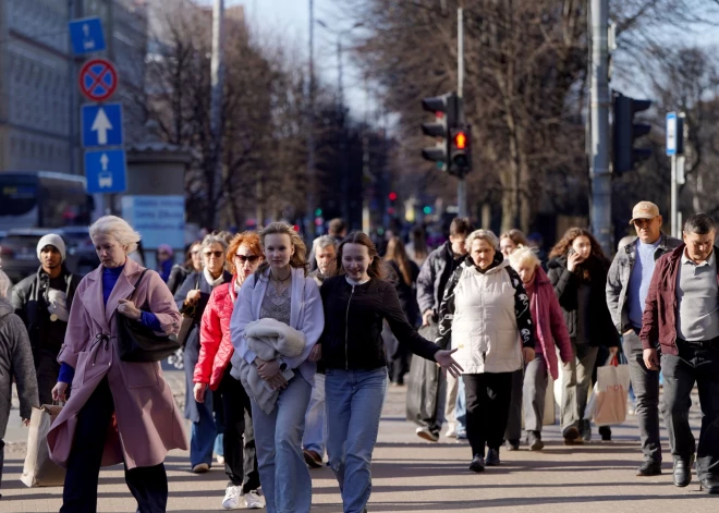 Bezdarbs Latvijā samazinās jau vairākus mēnešus pēc kārtas
