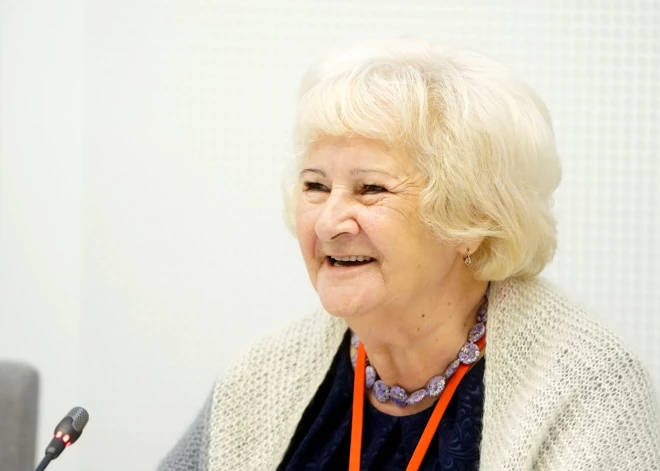 Svarīgi visiem senioriem: pensiju indeksācija, pensionēšanās vecums, izdienas pensijas. Stāsta Pensionāru federācijas priekšsēdētāja Aija Barča