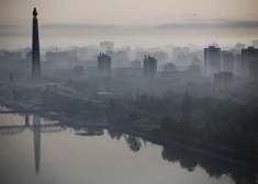 Vai tiešām Ziemeļkorejā katru rītu tiek atskaņota "baisa" melodija, lai pamodinātu cilvēkus?