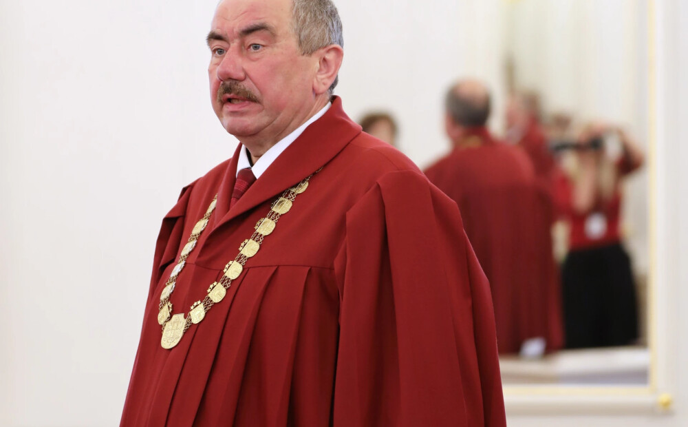 AT tiesnesis un bijušais priekšsēdētājs Bičkovičs dodas izdienas pensijā