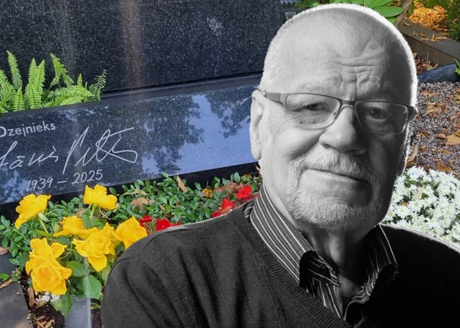 "Šis ir Jānīša pēdējais paraksts," - dzejnieka Jāņa Petera atdusas vietā uzlikta piemiņas plāksne