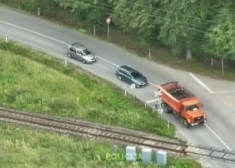 VIDEO: veicot satiksmes uzraudzību ar dronu, konstatēti 18 pārkāpumi