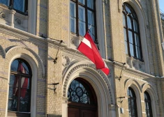 Иностранным преподавателям придется выучить латышский, чтобы продолжить карьеру в наших вузах