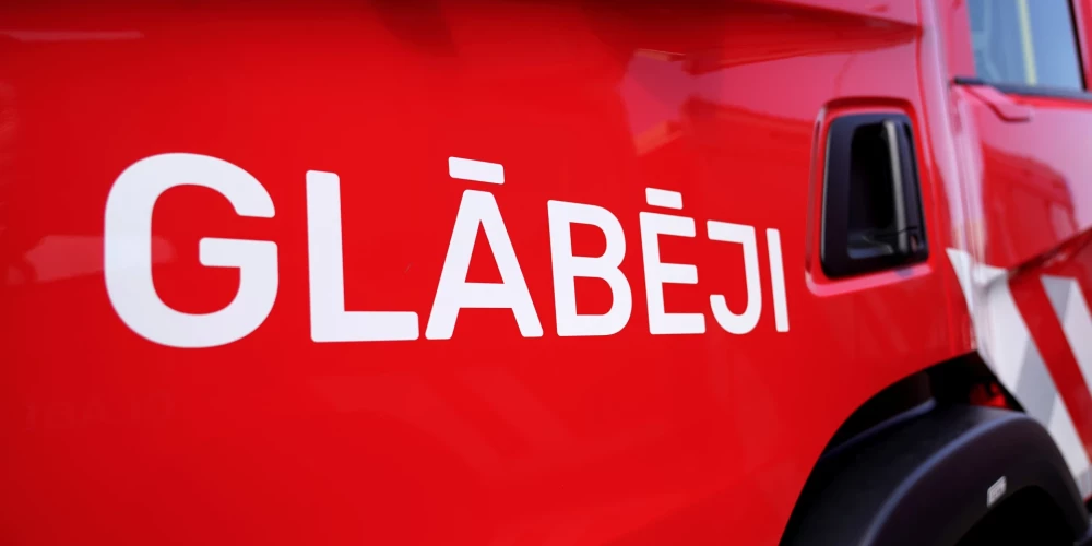 No ugunsgrēka Liepājā izglābj 15 cilvēkus.