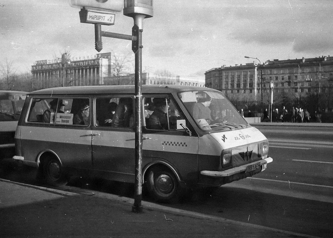 Maršruta taksometrs RAF 2203 kursēja lielākajās PSRS metropolēs.