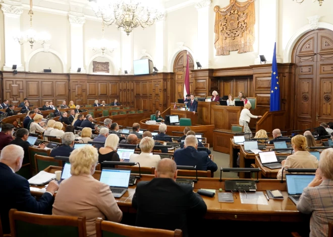 Дилемма политиков перед принятием бюджета 2026 года - повышать налоги или сокращать расходы?